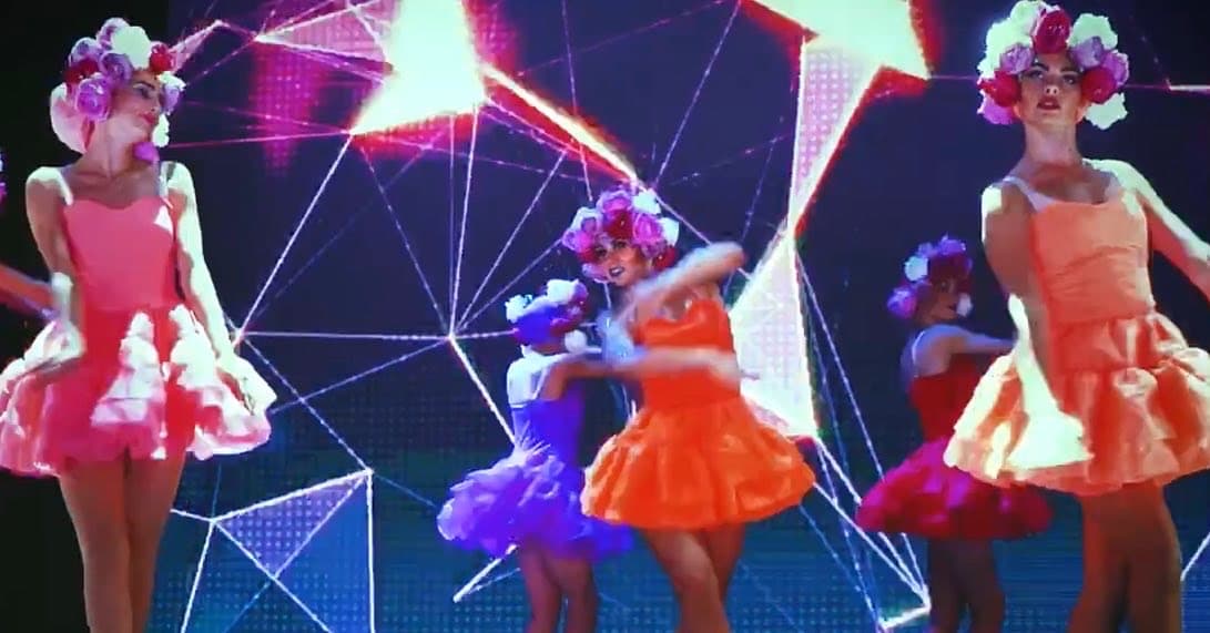 Marigold Show – Bunte Kostüme